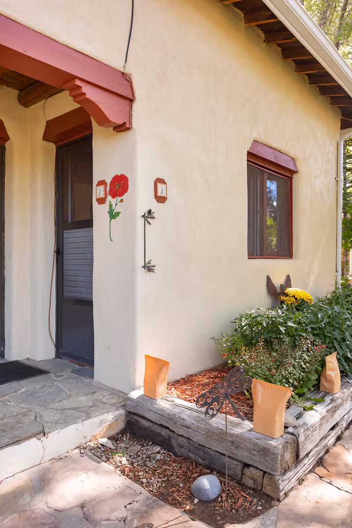 Poppy Studio1 - Door